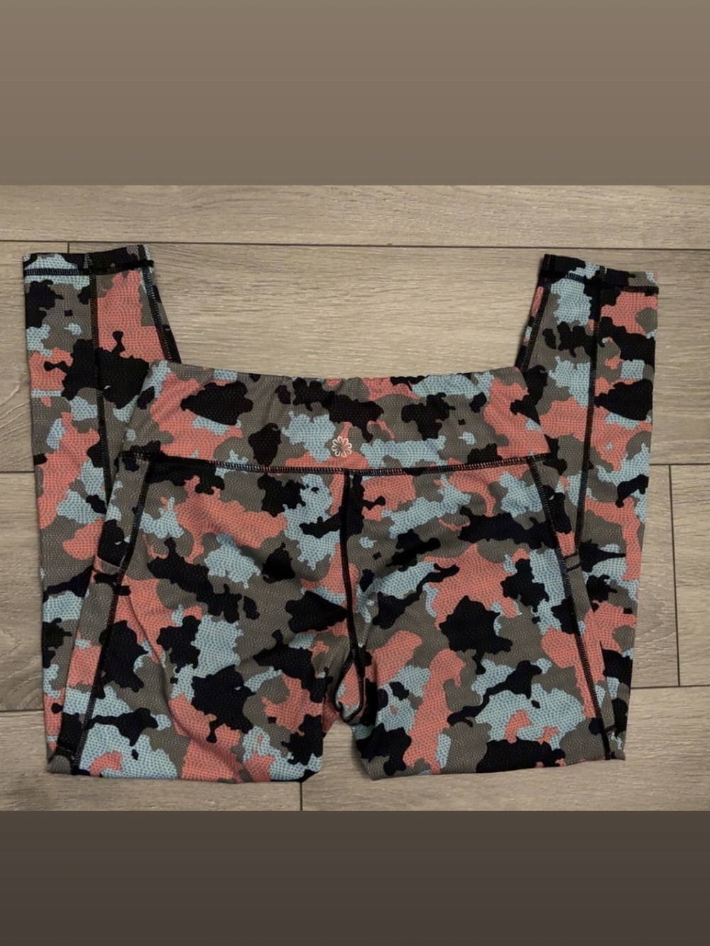 Pro Player Women’s Size M Multicolor Camo Ankle Leggings 24 In Stretch Wicking